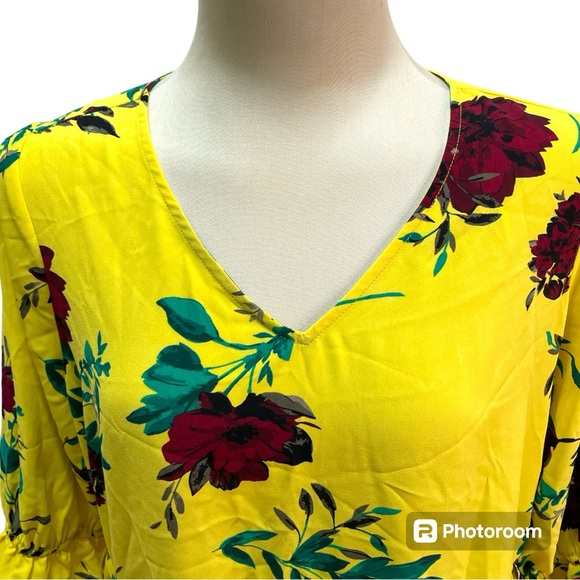Evri Yellow Floral V Neck Drawstring Peplum Top with Bell Sleeves Size 0X - Picture 3 of 6